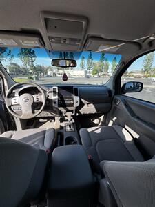 2011 Nissan Frontier SV V6 - Photo 9 - Riverside, CA 92505