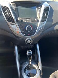 2017 Hyundai VELOSTER Value Edition   - Photo 9 - Riverside, CA 92505