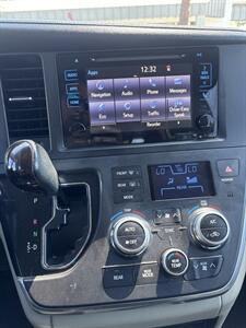 2016 Toyota Sienna XLE Premium 8-Passenger - Photo 7 - Riverside, CA 92505