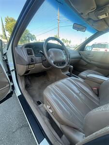 1996 Toyota Avalon XL - Photo 5 - Riverside, CA 92505