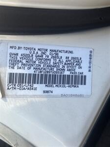 1996 Toyota Avalon XL - Photo 12 - Riverside, CA 92505