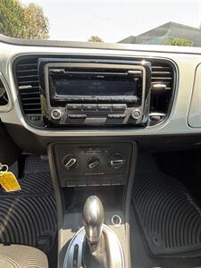 2014 Volkswagen Beetle 1.8T PZEV   - Photo 9 - Riverside, CA 92505