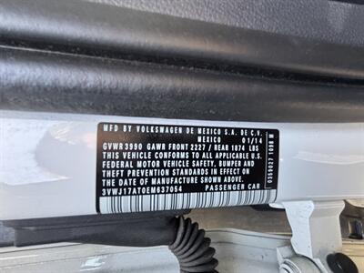 2014 Volkswagen Beetle 1.8T PZEV   - Photo 11 - Riverside, CA 92505