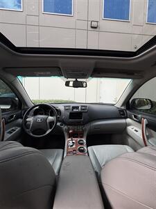 2010 Toyota Highlander Limited   - Photo 12 - Riverside, CA 92505