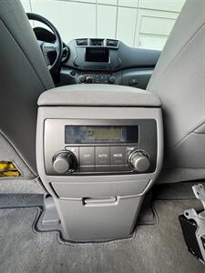 2010 Toyota Highlander Limited   - Photo 10 - Riverside, CA 92505