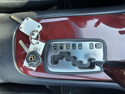 2003 Lexus ES 300   - Photo 13 - Riverside, CA 92505