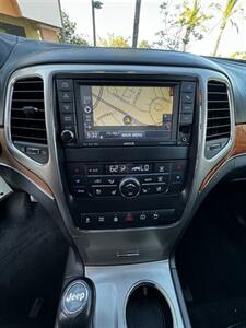 2013 Jeep Grand Cherokee Overland   - Photo 9 - Riverside, CA 92505