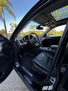 2013 Jeep Grand Cherokee Overland   - Photo 5 - Riverside, CA 92505