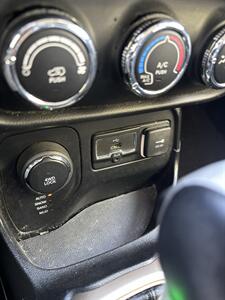2015 Jeep Renegade Latitude 4x4   - Photo 15 - Riverside, CA 92505