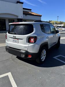 2015 Jeep Renegade Latitude 4x4   - Photo 4 - Riverside, CA 92505