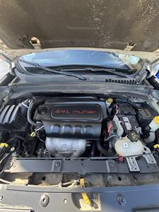 2015 Jeep Renegade Latitude 4x4   - Photo 12 - Riverside, CA 92505