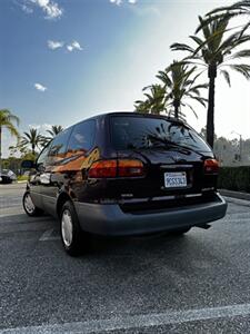 2000 Toyota Sienna CE   - Photo 4 - Anaheim, CA 92805