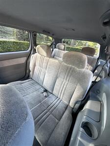 2000 Toyota Sienna CE   - Photo 7 - Anaheim, CA 92805