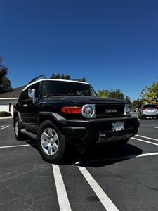 2007 Toyota FJ Cruiser   - Photo 1 - Anaheim, CA 92805