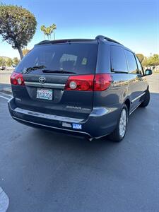 2007 Toyota Sienna XLE Limited 7-Passenger - Photo 4 - Riverside, CA 92505