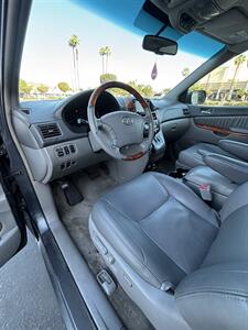 2007 Toyota Sienna XLE Limited 7-Passenger - Photo 5 - Riverside, CA 92505