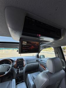 2007 Toyota Sienna XLE Limited 7-Passenger - Photo 9 - Riverside, CA 92505