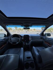 2007 Toyota Sienna XLE Limited 7-Passenger - Photo 8 - Riverside, CA 92505