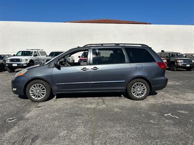 2007 Toyota Sienna XLE Limited 7-Passenger   - Photo 6 - Riverside, CA 92505