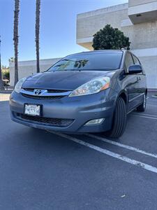 2007 Toyota Sienna XLE Limited 7-Passenger - Photo 2 - Riverside, CA 92505