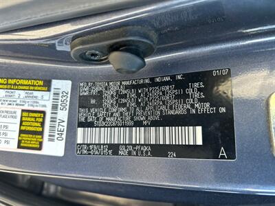 2007 Toyota Sienna XLE Limited 7-Passenger   - Photo 9 - Riverside, CA 92505