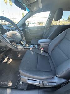 2015 Kia Sorento LX   - Photo 6 - Riverside, CA 92505