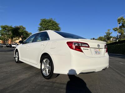 2013 Toyota Camry SE   - Photo 4 - Riverside, CA 92505