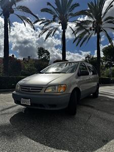 2003 Toyota Sienna CE   - Photo 2 - Riverside, CA 92505