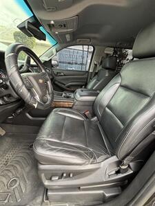 2020 Chevrolet Suburban LT 4x4   - Photo 7 - Riverside, CA 92505