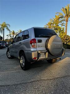 2002 Toyota RAV4   - Photo 3 - Anaheim, CA 92805