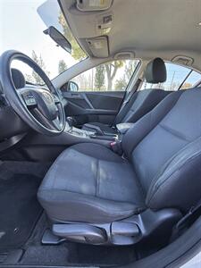 2010 Mazda Mazda3 i Touring   - Photo 6 - Riverside, CA 92505