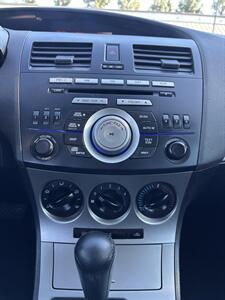2010 Mazda Mazda3 i Touring   - Photo 9 - Riverside, CA 92505