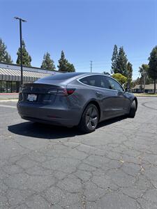 2020 Tesla Model 3 Long Range - Photo 5 - Riverside, CA 92505