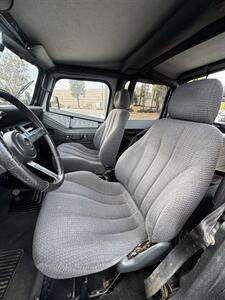 1994 Jeep Wrangler SE 2dr SE - Photo 6 - Riverside, CA 92505