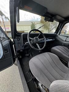 1994 Jeep Wrangler SE 2dr SE - Photo 5 - Riverside, CA 92505