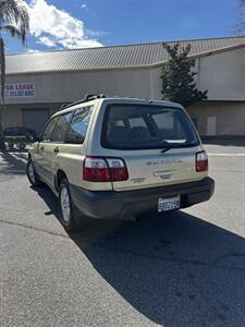 2001 Subaru Forester L   - Photo 3 - Riverside, CA 92505