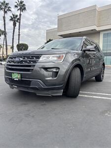 2018 Ford Explorer XLT - Photo 2 - Riverside, CA 92505