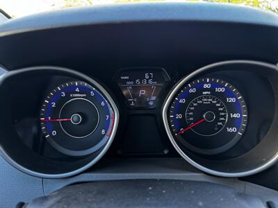 2011 Hyundai ELANTRA Limited   - Photo 11 - Riverside, CA 92505