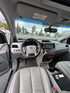2013 Toyota Sienna XLE 8-Passenger - Photo 20 - Riverside, CA 92505