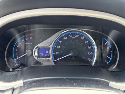 2013 Toyota Sienna XLE 8-Passenger - Photo 16 - Riverside, CA 92505