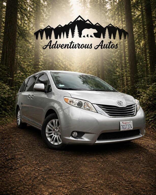 2013 Toyota Sienna XLE V6 8-Passenger's photo