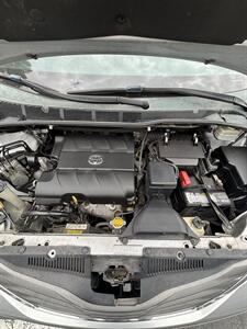 2013 Toyota Sienna XLE 8-Passenger - Photo 13 - Riverside, CA 92505