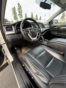 2015 Toyota Highlander XLE   - Photo 11 - Riverside, CA 92505