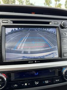 2015 Toyota Highlander XLE   - Photo 16 - Riverside, CA 92505