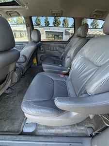 2006 Toyota Sienna XLE Limited 7 Passenger - Photo 12 - Riverside, CA 92505