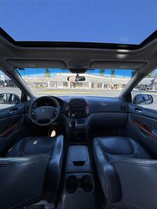 2006 Toyota Sienna XLE Limited 7 Passenger - Photo 14 - Riverside, CA 92505