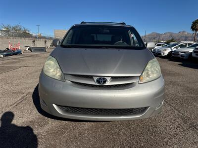 2006 Toyota Sienna XLE Limited 7 Passenger   - Photo 2 - Riverside, CA 92505