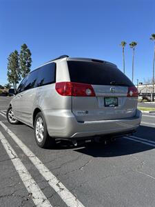 2006 Toyota Sienna XLE Limited 7 Passenger - Photo 3 - Riverside, CA 92505