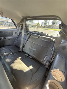 2006 Toyota Sienna XLE Limited 7 Passenger - Photo 13 - Riverside, CA 92505