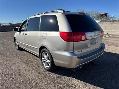 2006 Toyota Sienna XLE Limited 7 Passenger   - Photo 7 - Riverside, CA 92505